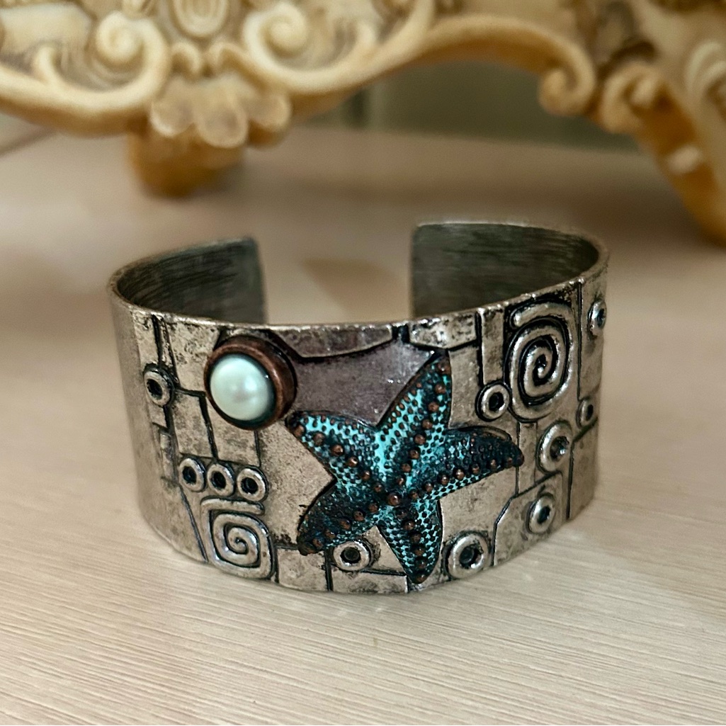 Silver Starfish Cuff Bracelet With Pearl Design 15$